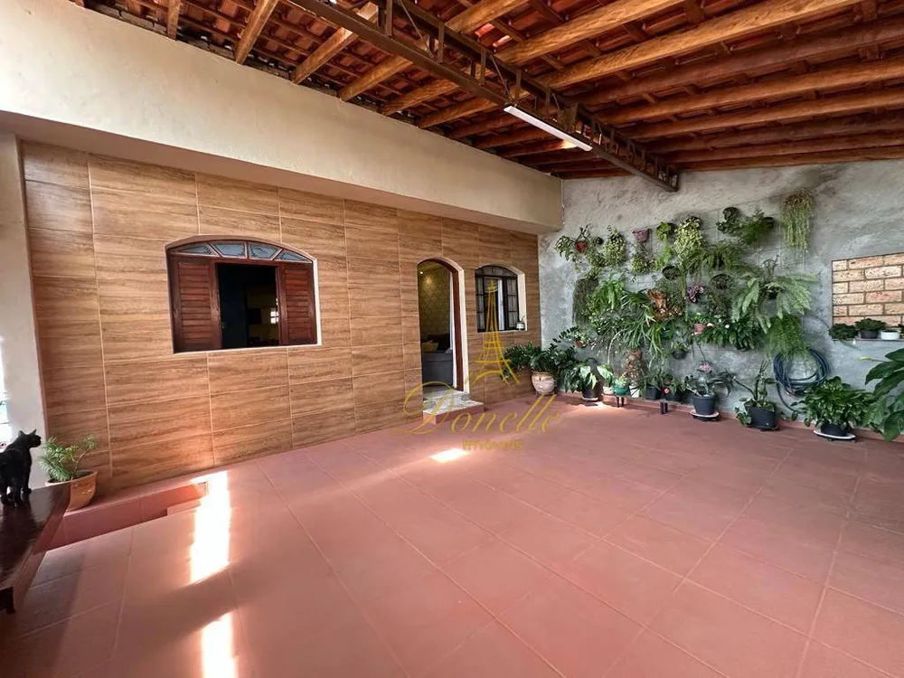 Casa, 2 quartos, 225 m² - Foto 1