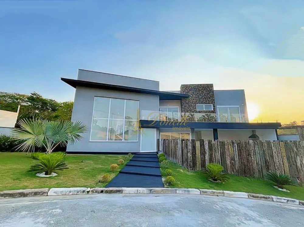 Sobrado, 4 quartos, 380 m² - Foto 1