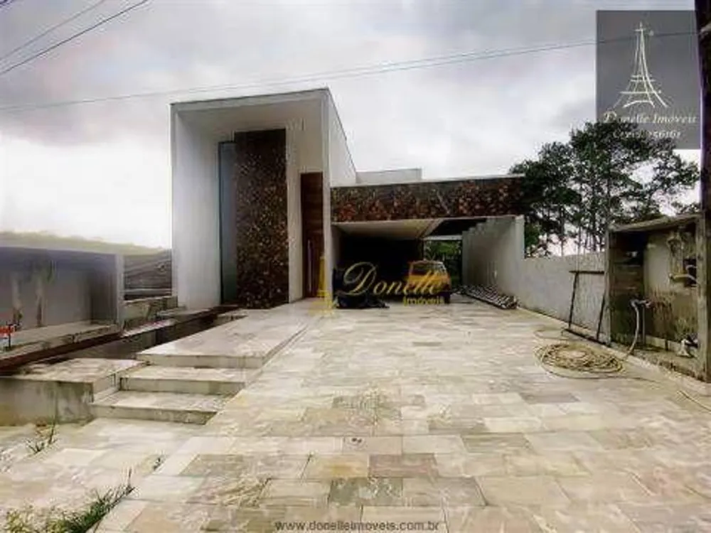 Sobrado, 3 quartos, 390 m² - Foto 1