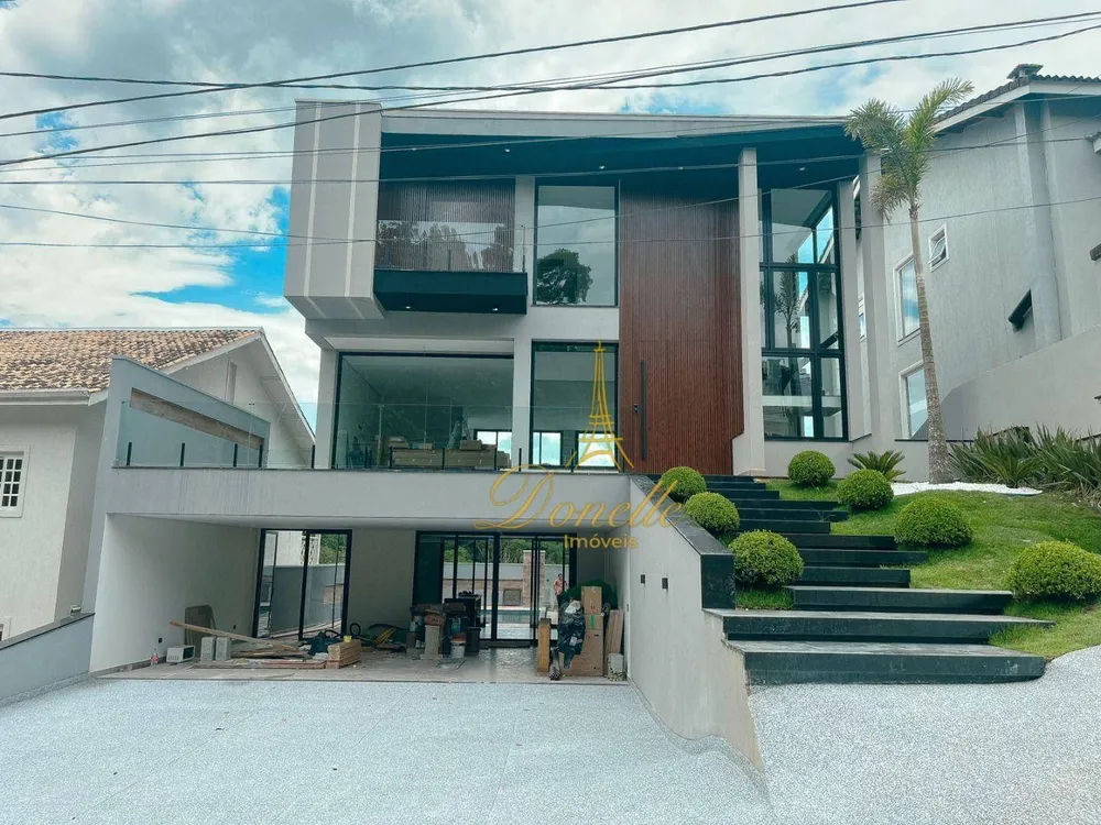 Sobrado, 3 quartos, 410 m² - Foto 1