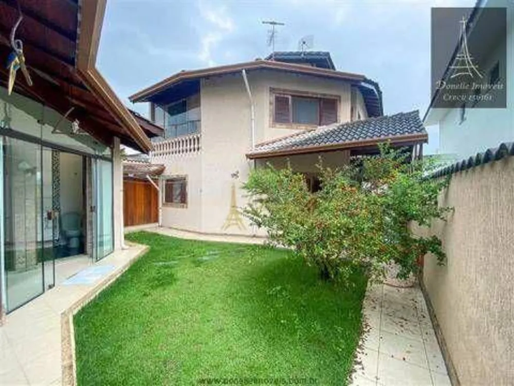 Sobrado, 3 quartos, 295 m² - Foto 2