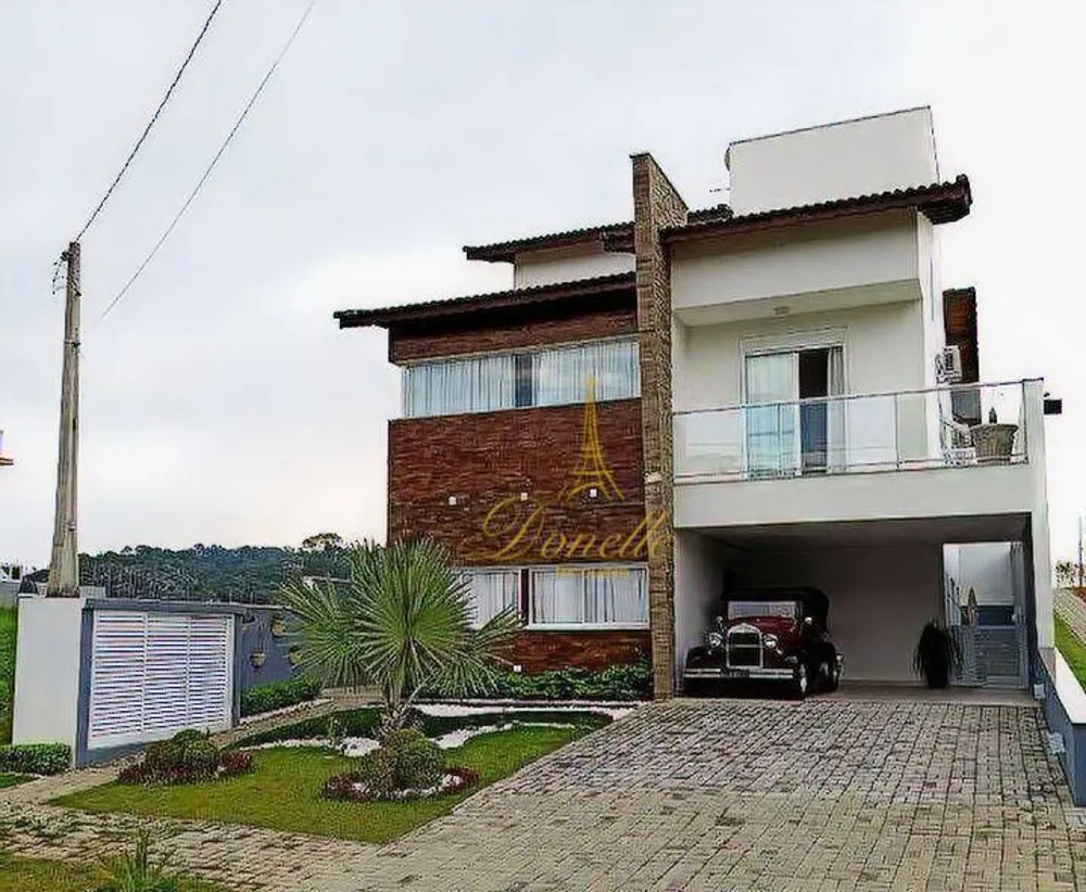 Sobrado, 3 quartos, 240 m² - Foto 1