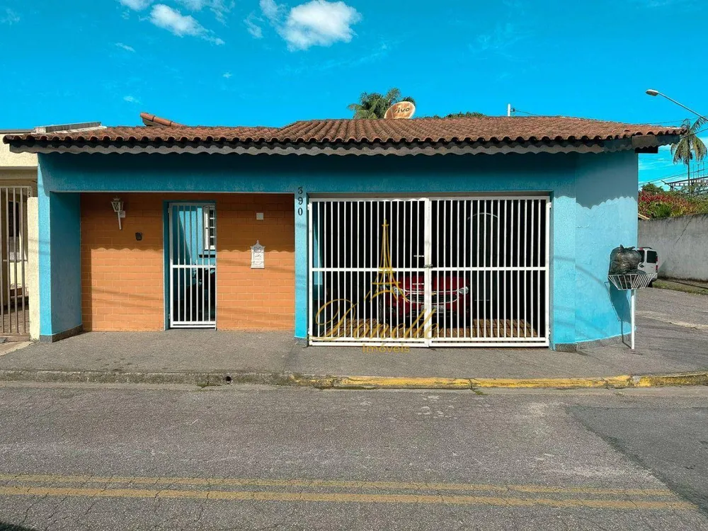 Casa, 3 quartos, 180 m² - Foto 1