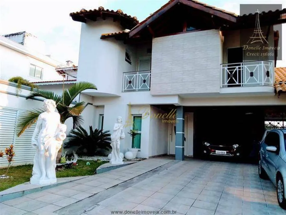 Sobrado, 3 quartos, 357 m² - Foto 1