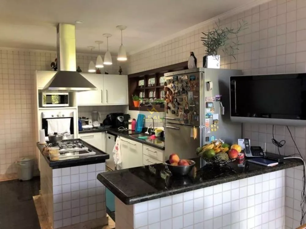 Casa, 6 quartos, 923 m² - Foto 1