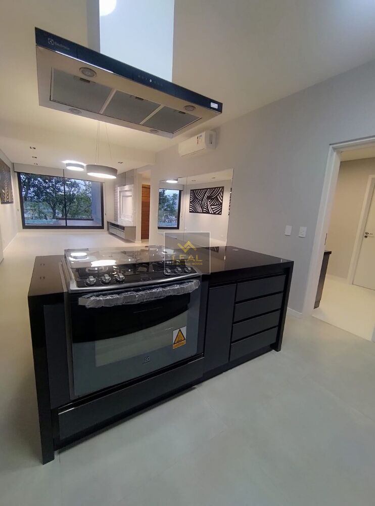 Casa à venda com 3 quartos, 311m² - Foto 10
