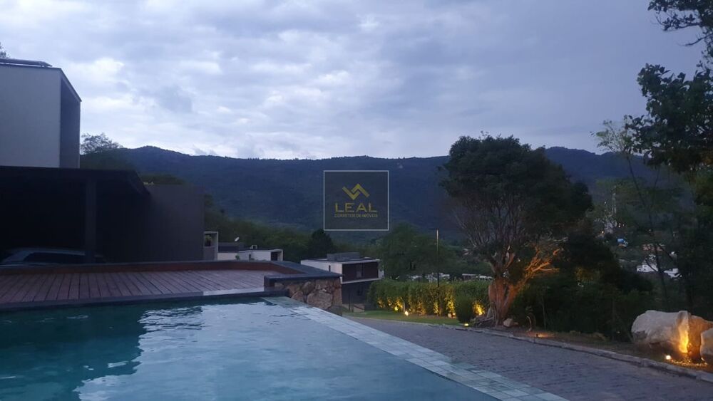 Casa à venda com 3 quartos, 311m² - Foto 24