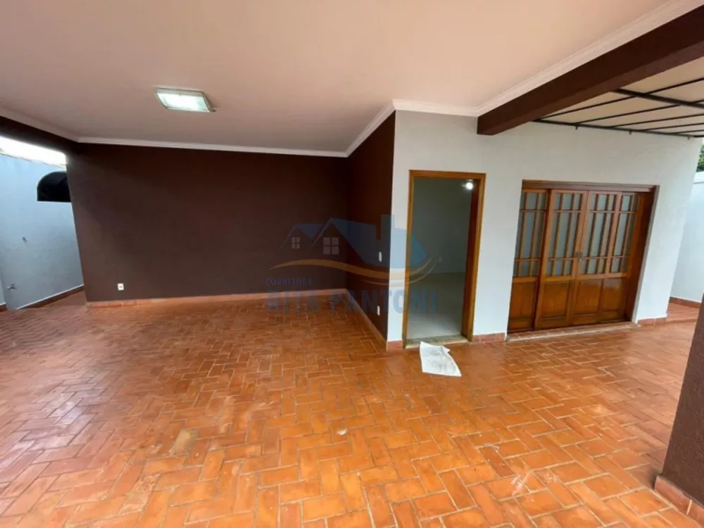 Casa à venda com 3 quartos, 189m² - Foto 4