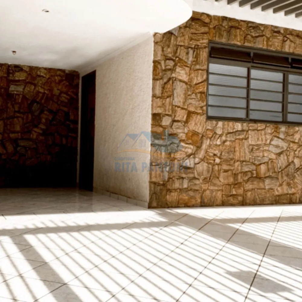 Casa, 3 quartos, 235 m² - Foto 1