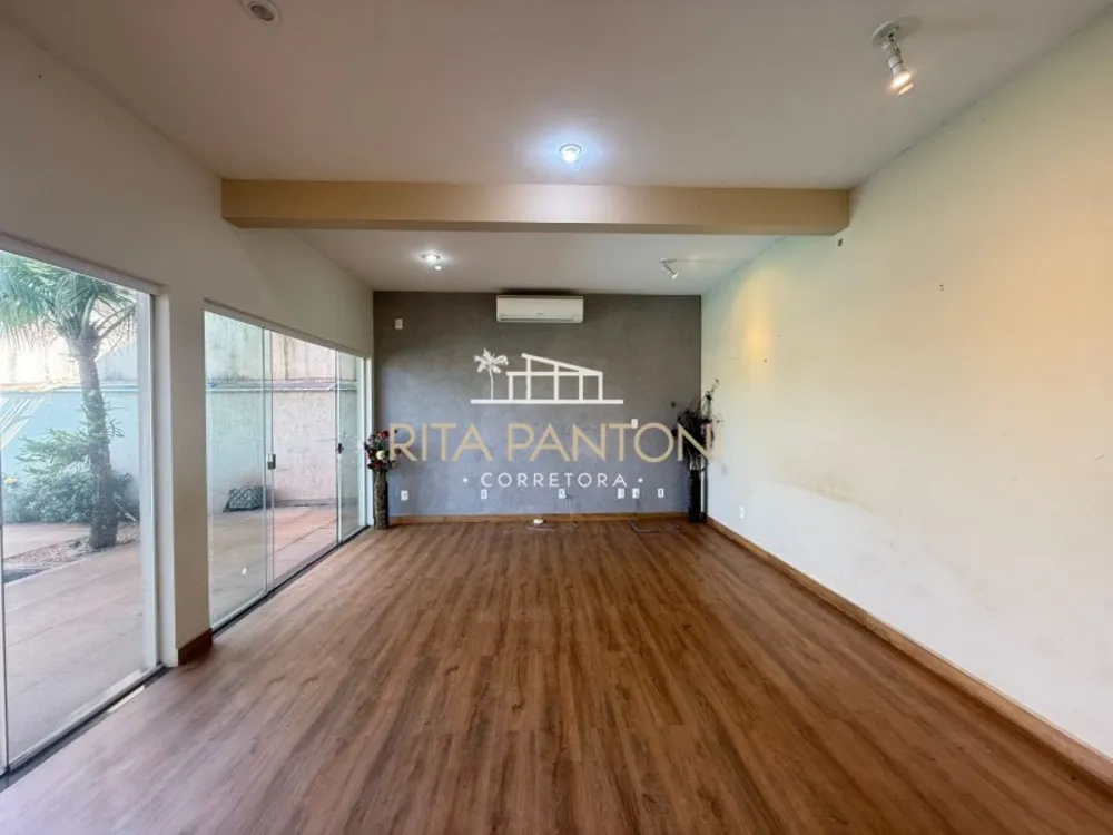 Sobrado, 3 quartos, 239 m² - Foto 2