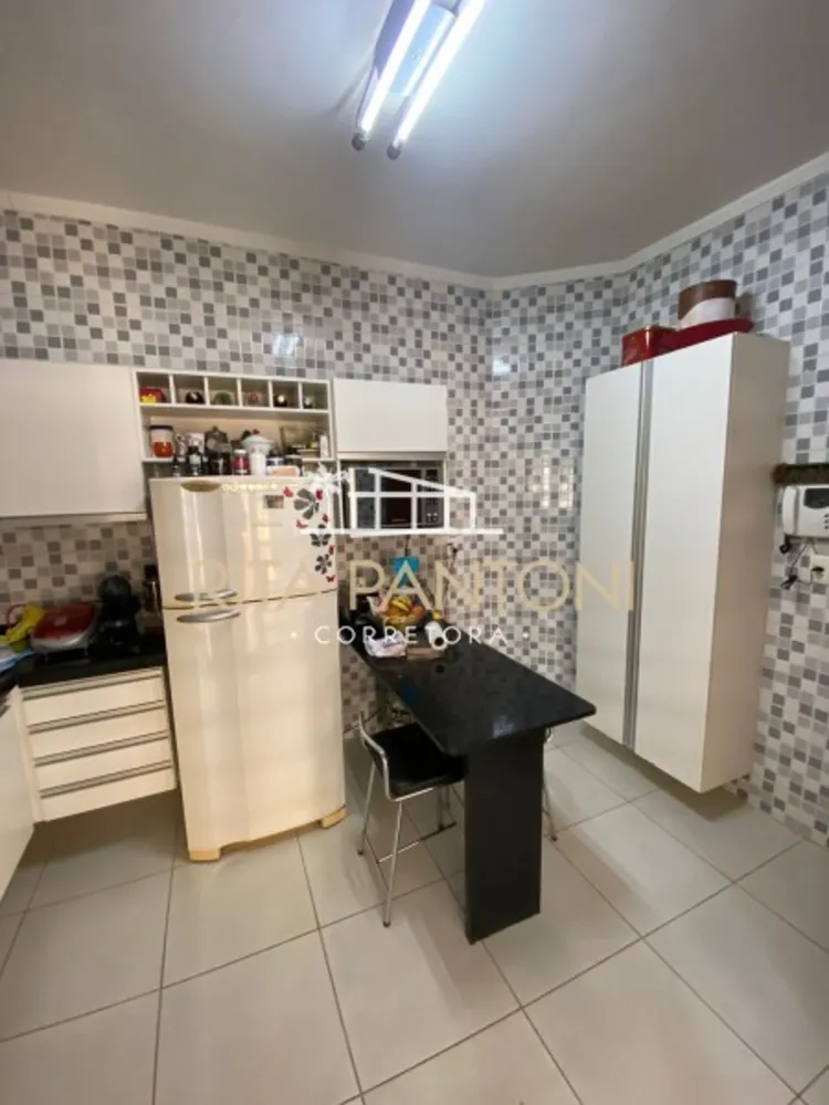 Casa, 3 quartos, 250 m² - Foto 3