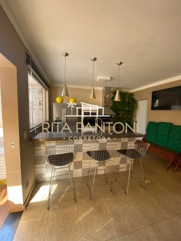Casa, 3 quartos, 250 m² - Foto 12