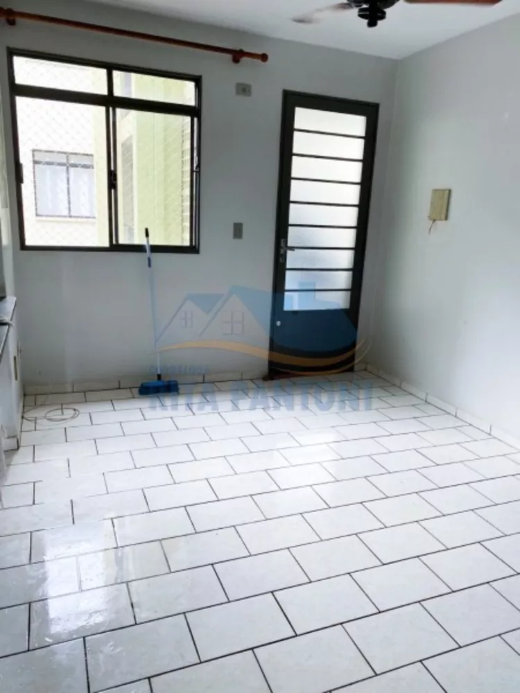 Apartamento à venda com 2 quartos, 49m² - Foto 3