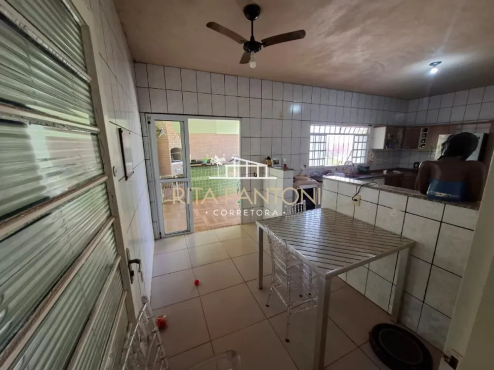 Casa, 2 quartos, 199 m² - Foto 1