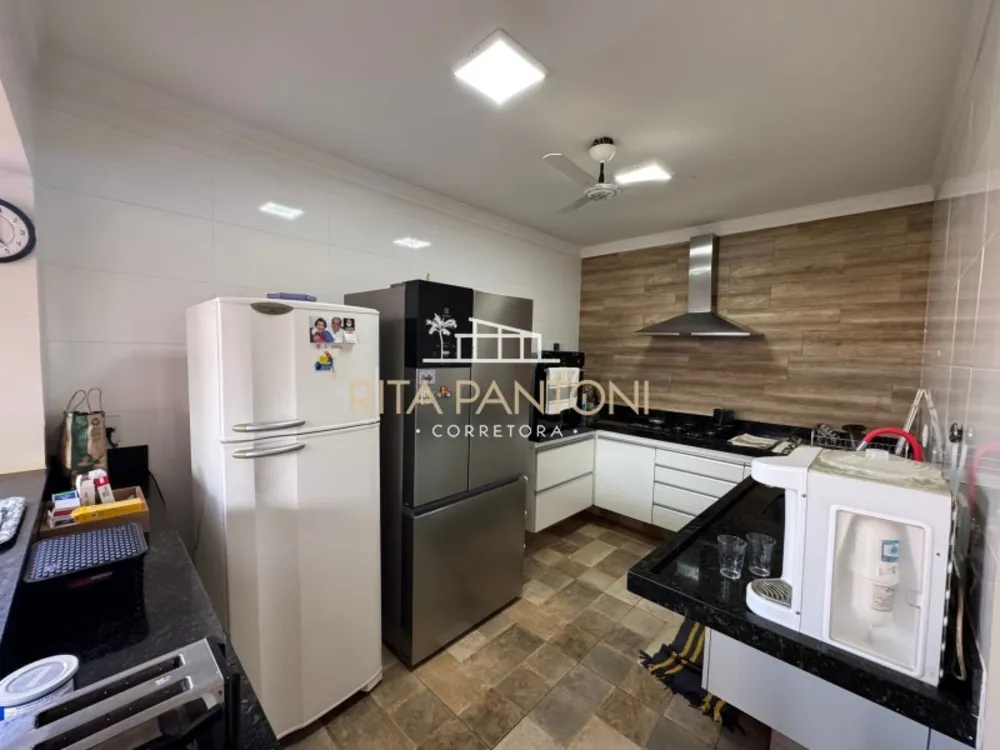 Casa, 4 quartos, 249 m² - Foto 1