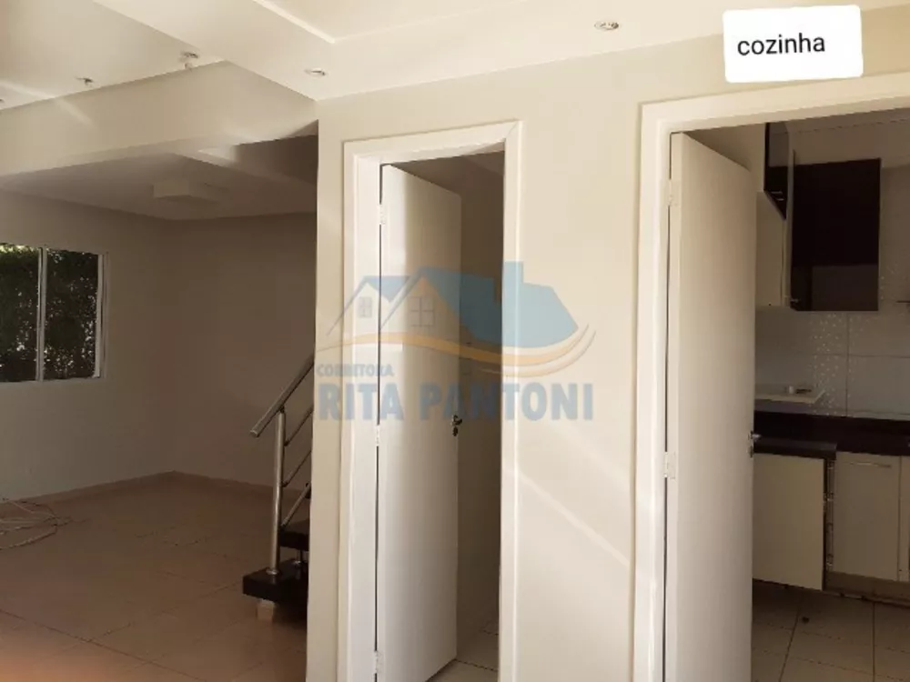 Casa de Condomínio à venda com 3 quartos, 125m² - Foto 3