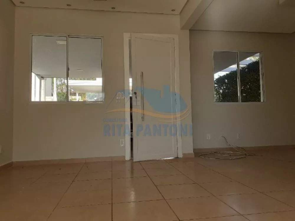 Casa de Condomínio à venda com 3 quartos, 125m² - Foto 4