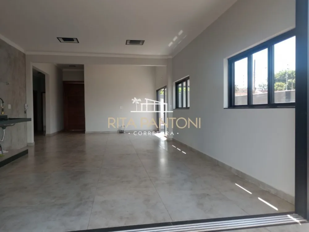 Casa, 3 quartos, 206 m² - Foto 1