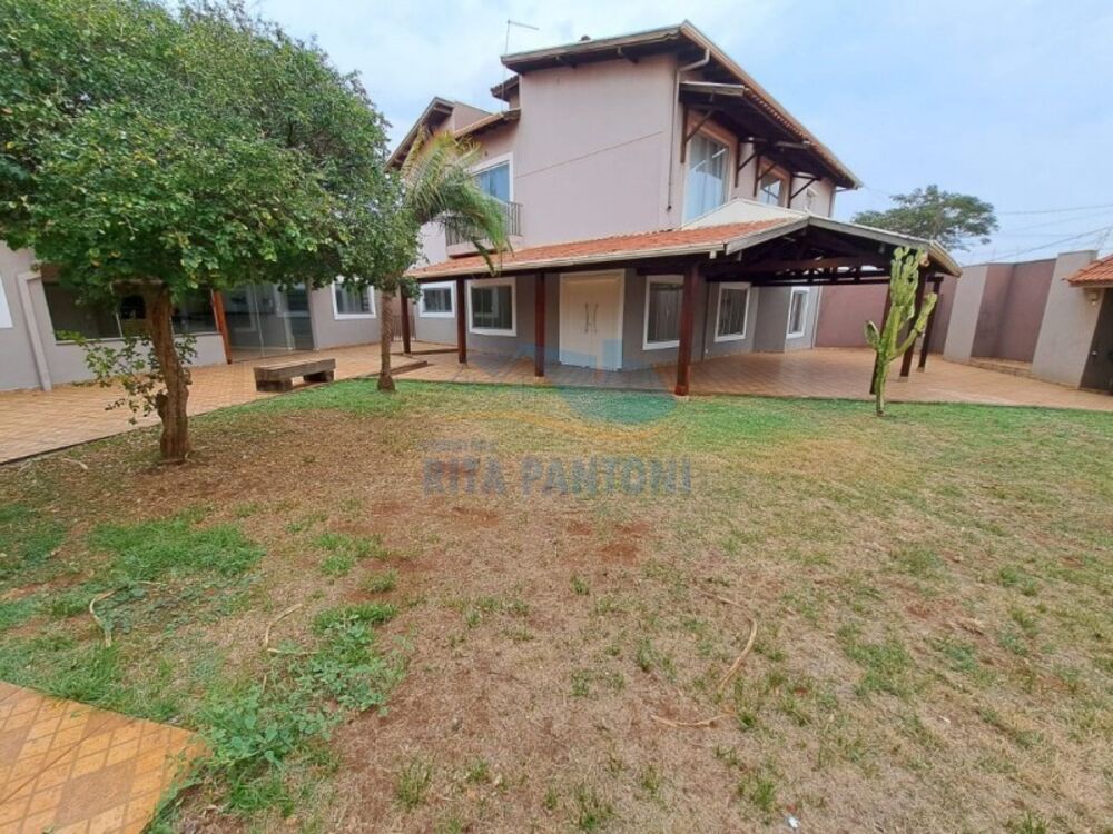 Casa à venda com 6 quartos, 345m² - Foto 2