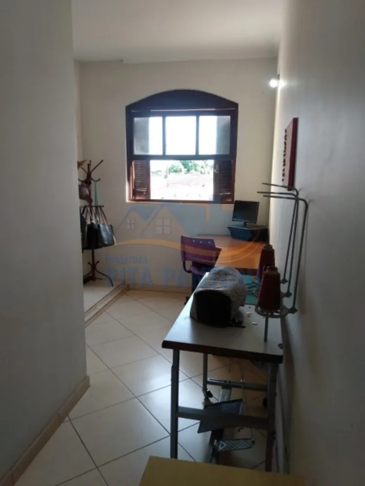Casa, 4 quartos, 247 m² - Foto 9