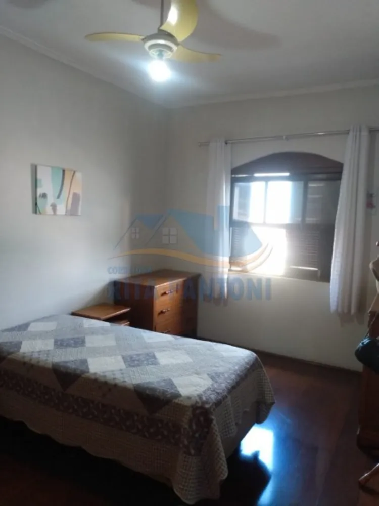 Casa, 4 quartos, 247 m² - Foto 3
