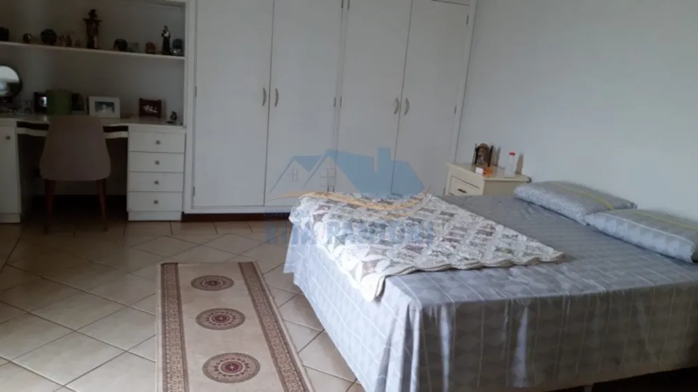 Casa, 3 quartos, 245 m² - Foto 3