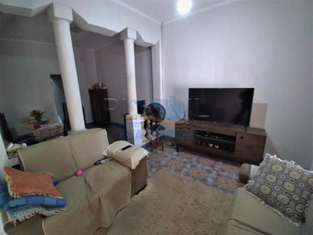 Casa, 4 quartos, 205 m² - Foto 1