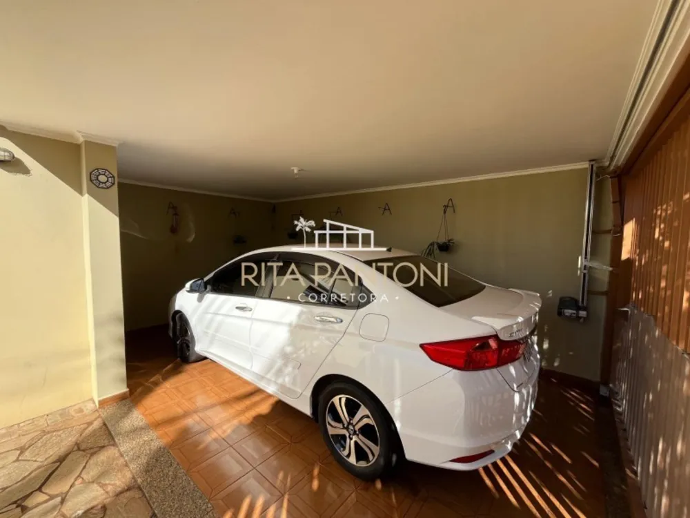 Casa, 3 quartos, 228 m² - Foto 1
