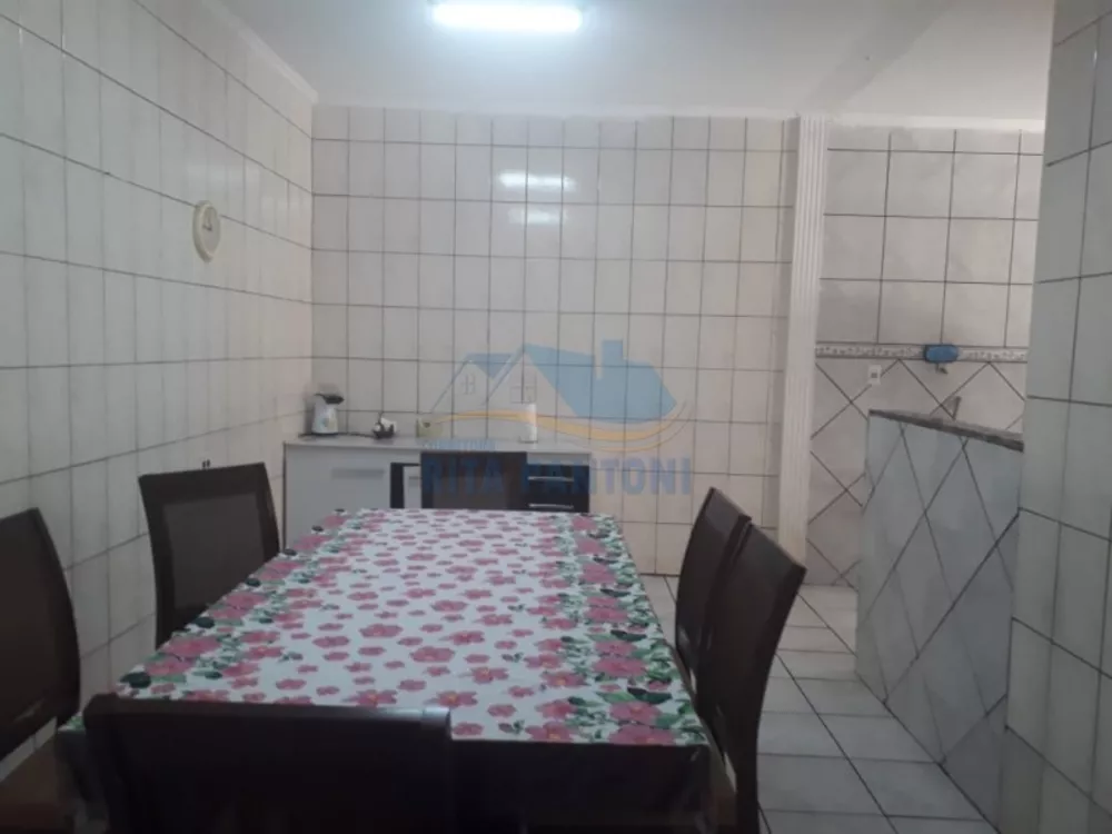 Casa à venda com 3 quartos, 161m² - Foto 4