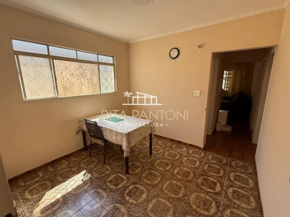 Casa, 5 quartos, 214 m² - Foto 2