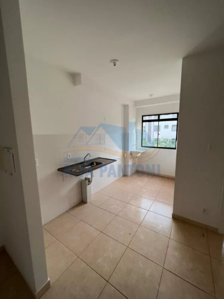 Apartamento à venda com 2 quartos, 42m² - Foto 3