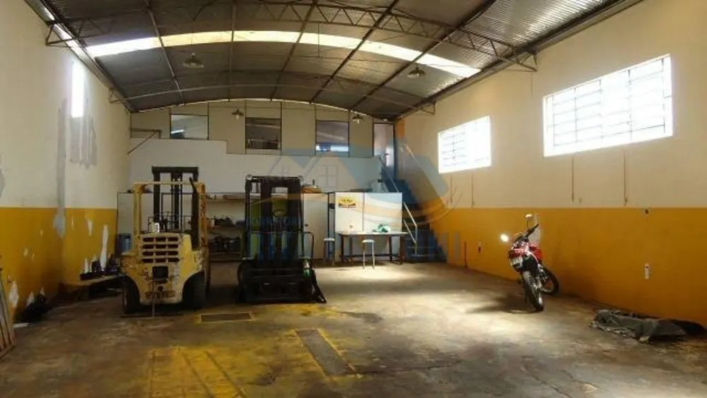 Casa, 3 quartos, 282 m² - Foto 1