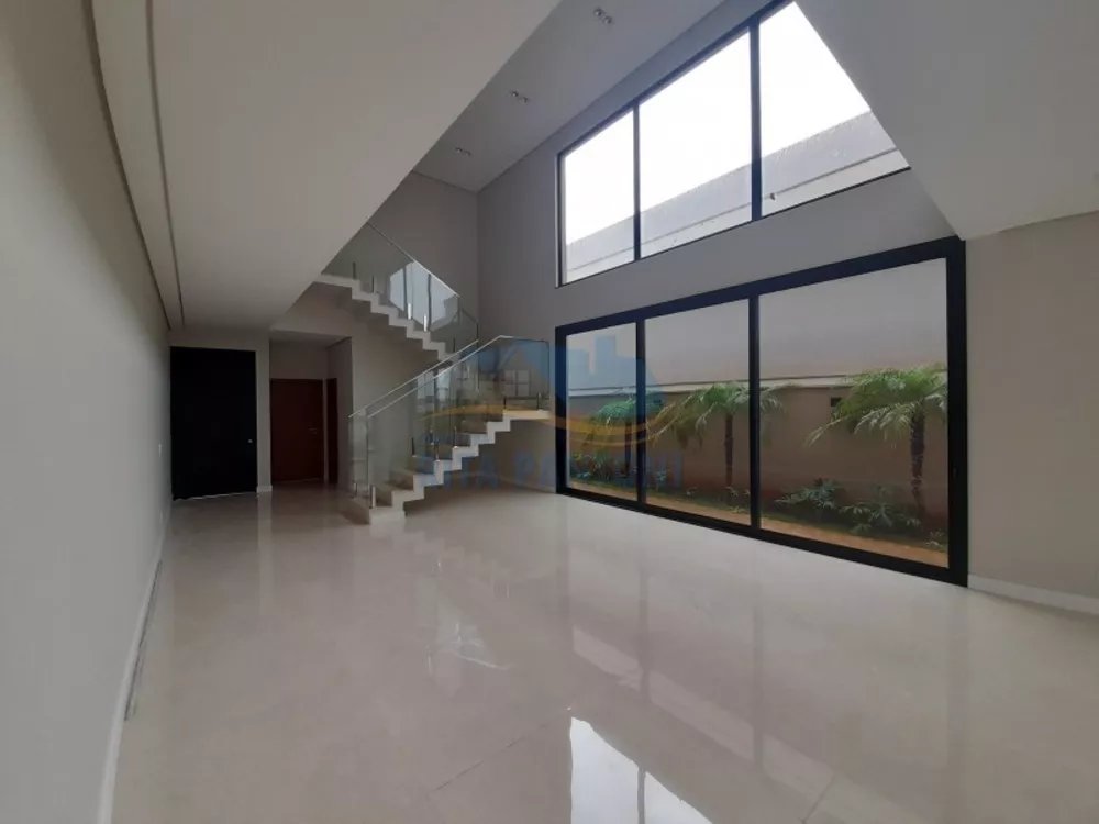 Casa de Condomínio à venda com 4 quartos, 350m² - Foto 1