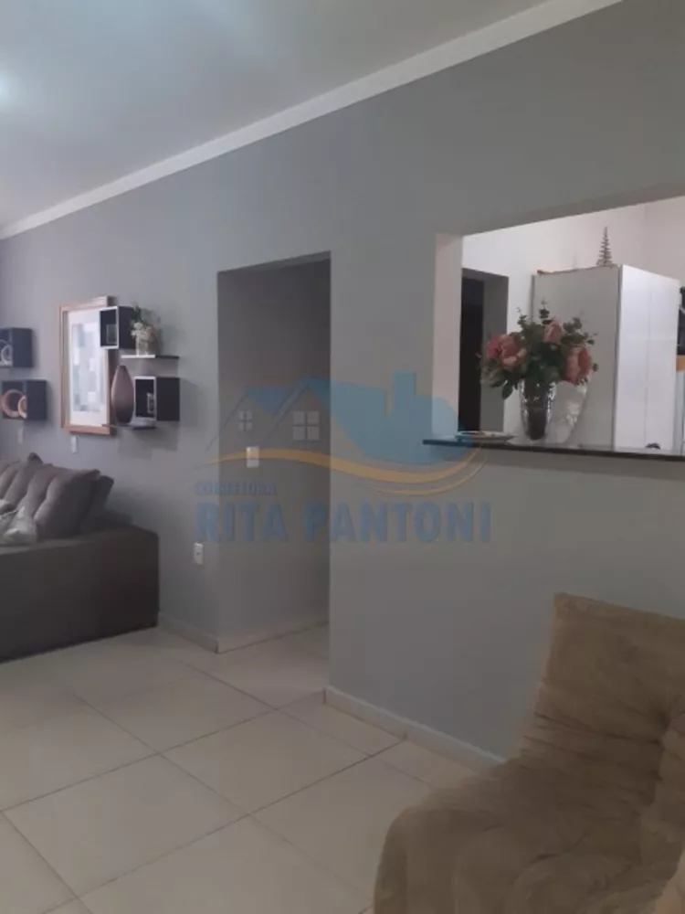 Apartamento à venda com 2 quartos, 64m² - Foto 3