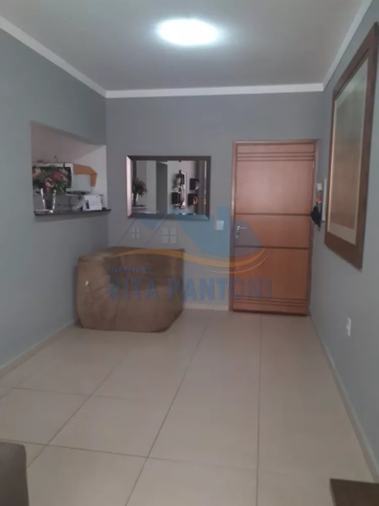 Apartamento à venda com 2 quartos, 64m² - Foto 1