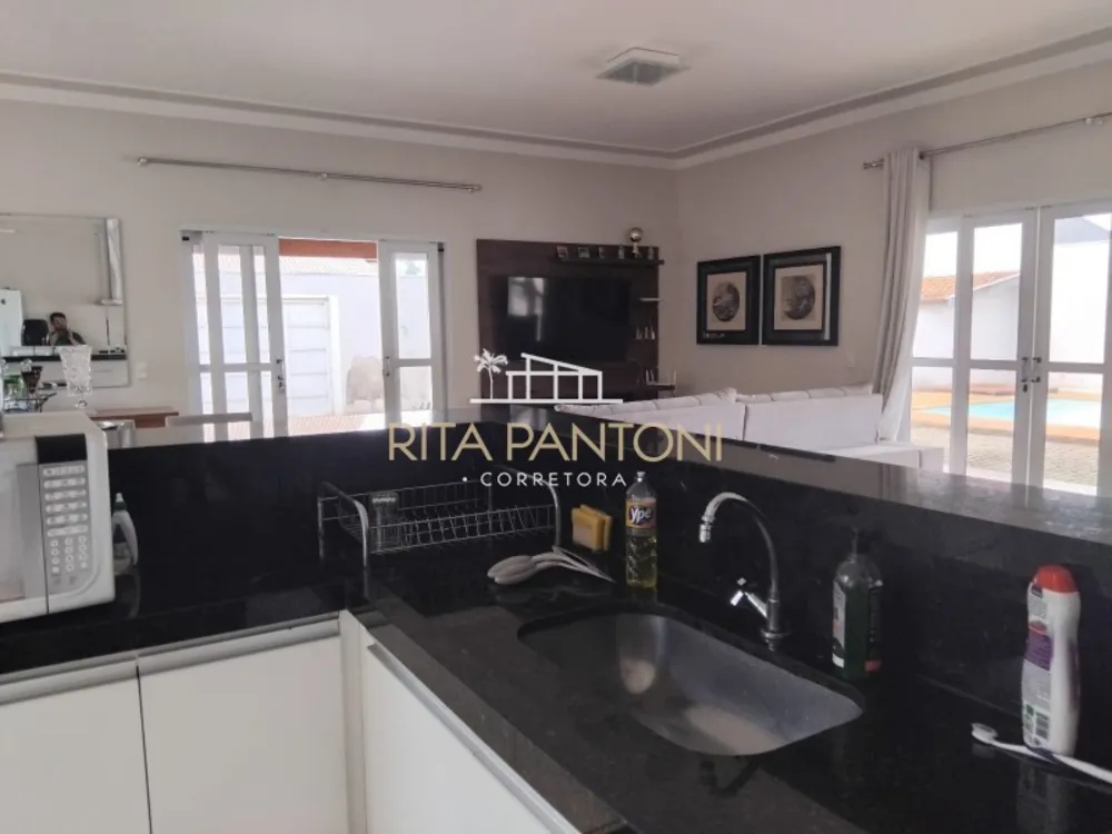Chácara, 3 quartos, 1200 m² - Foto 1