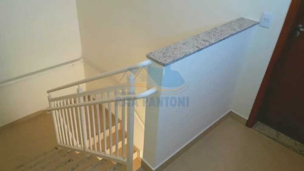 Apartamento à venda com 3 quartos, 79m² - Foto 2