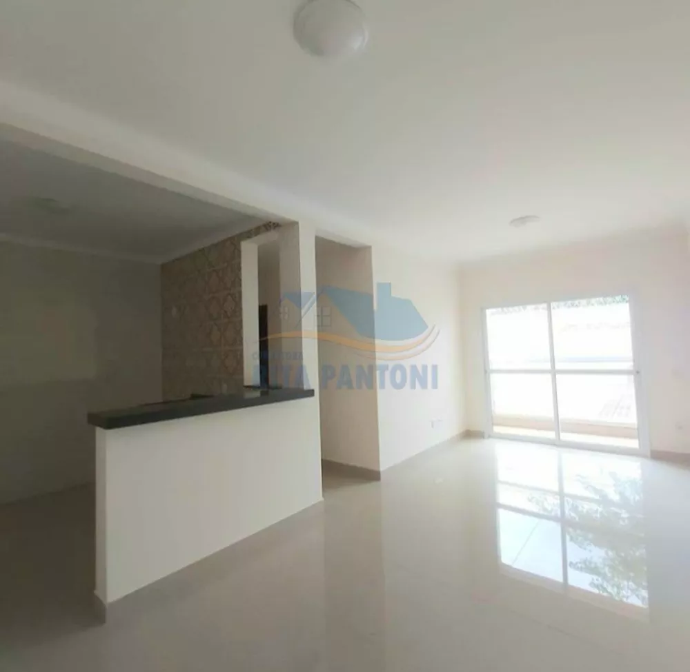 Apartamento à venda com 3 quartos, 79m² - Foto 4