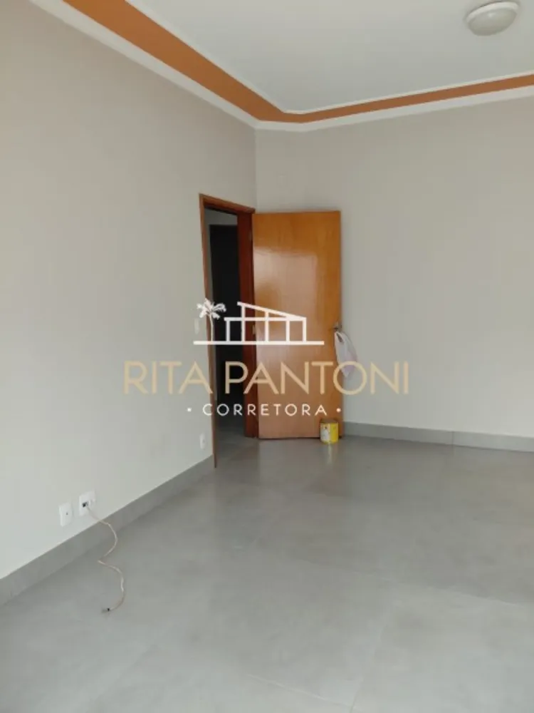 Casa, 3 quartos, 220 m² - Foto 3