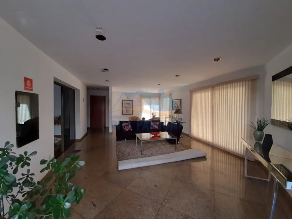 Apartamento, 3 quartos, 205 m² - Foto 2