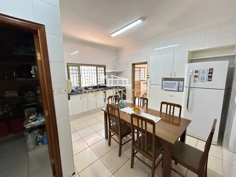 Casa, 4 quartos, 350 m² - Foto 10