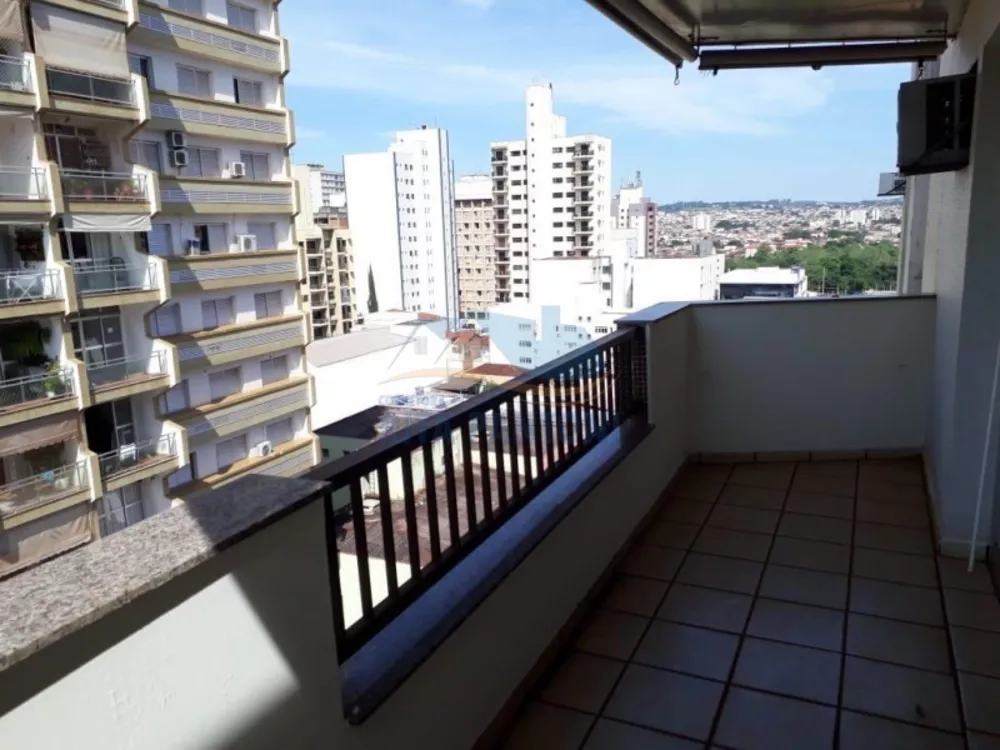 Apartamento à venda com 3 quartos, 126m² - Foto 1