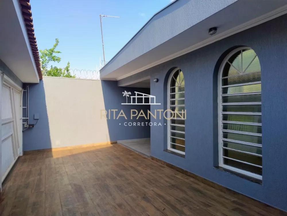 Casa à venda com 3 quartos, 165m² - Foto 1