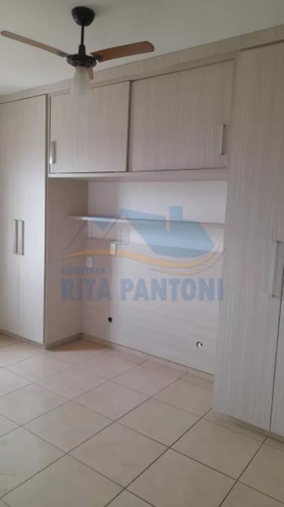 Apartamento à venda com 2 quartos, 64m² - Foto 2