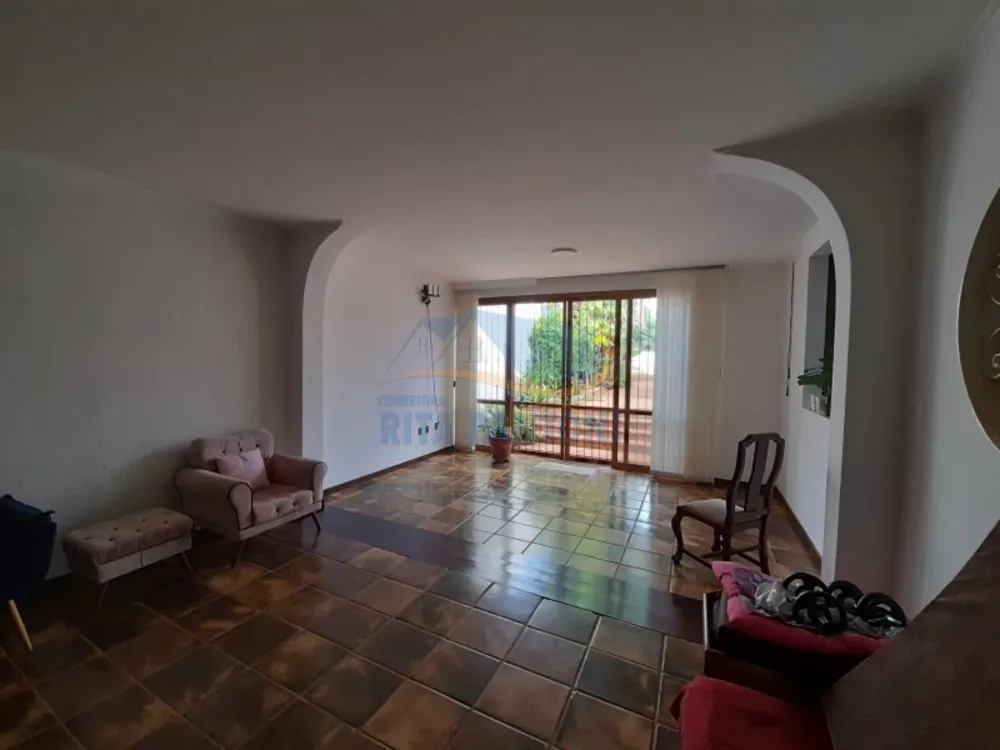 Casa, 3 quartos, 298 m² - Foto 3