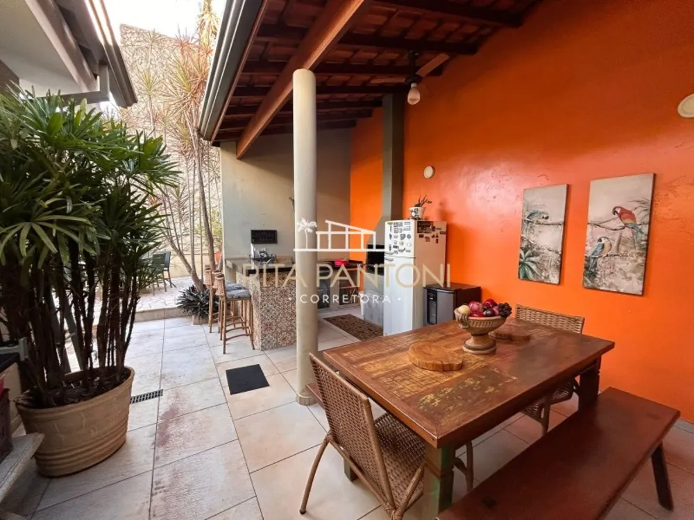 Casa, 4 quartos, 248 m² - Foto 3