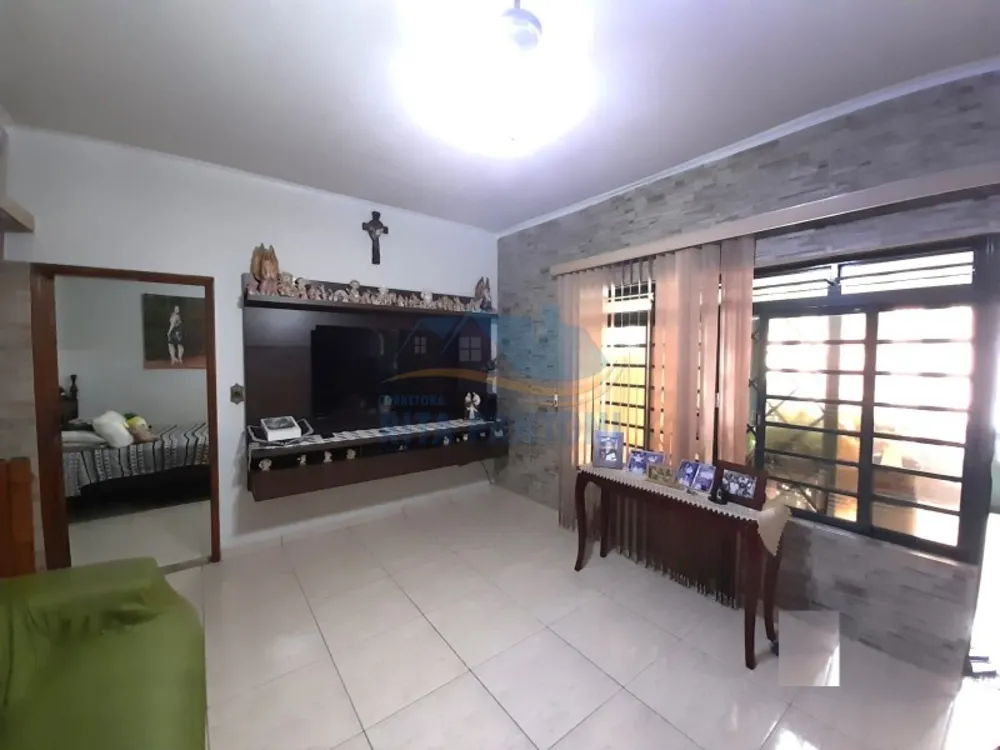Casa, 3 quartos, 134 m² - Foto 2