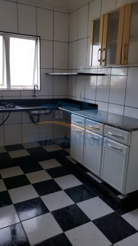 Apartamento à venda com 3 quartos, 64m² - Foto 3