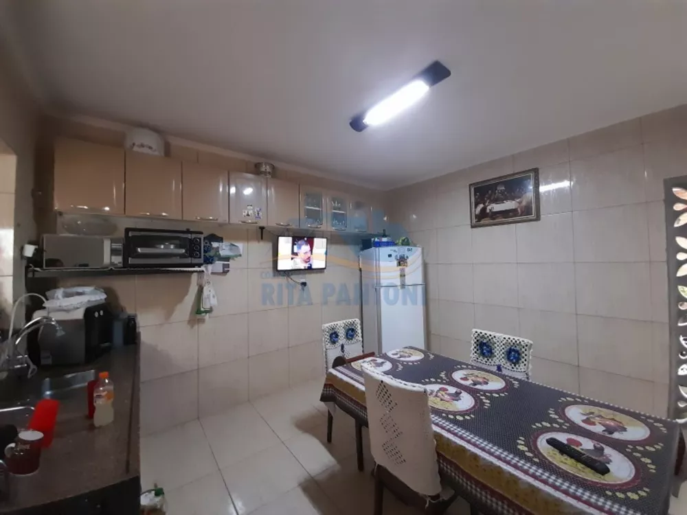 Casa à venda com 3 quartos, 134m² - Foto 4