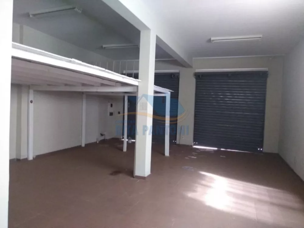 Prédio Inteiro à venda, 297m² - Foto 2